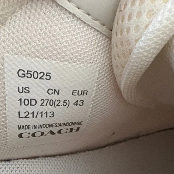 Coach Cream and Navy Sneakers - Picture 4 of 8